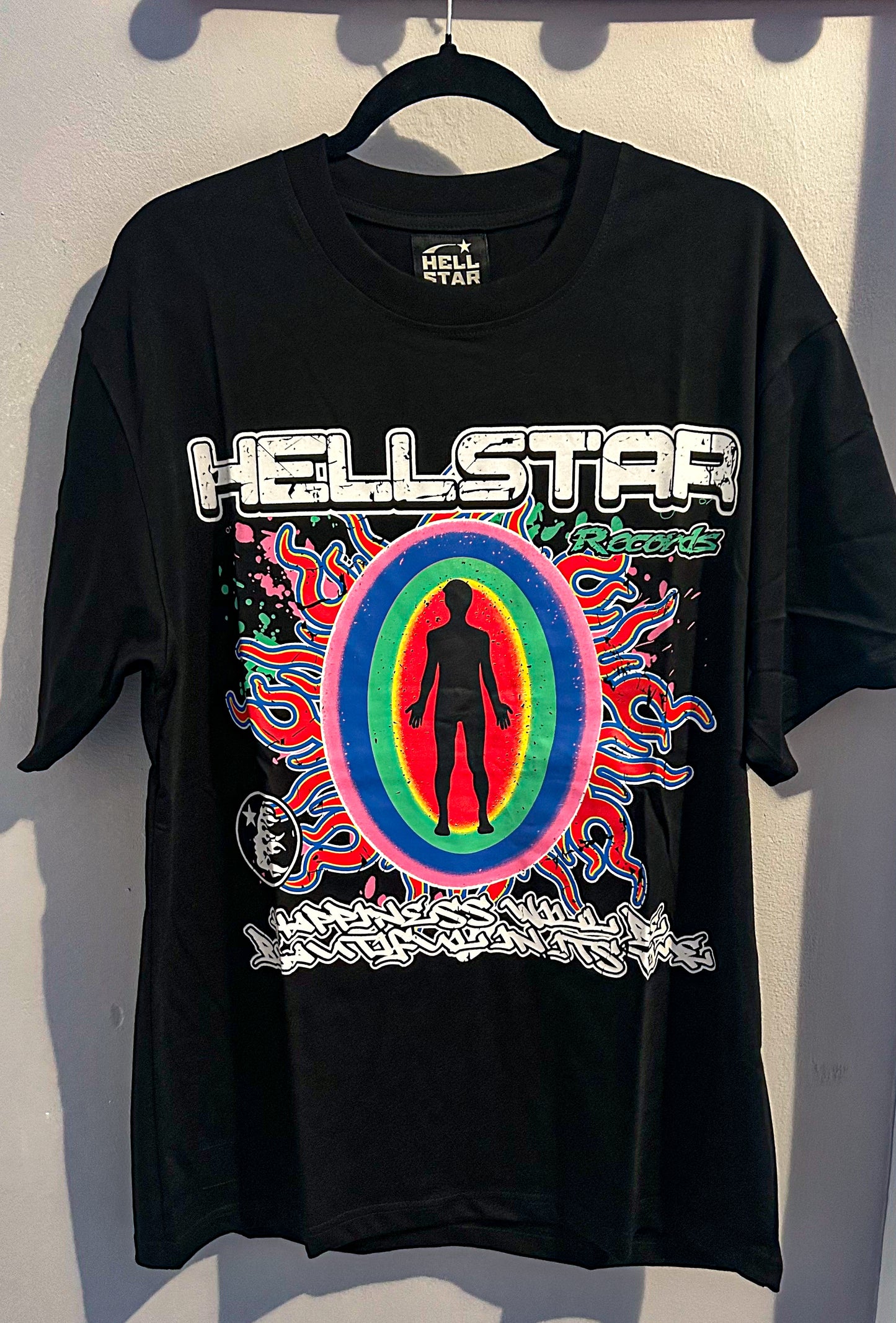 CAMISETA HELLSTAR RAINBOW MIDDLE PERSON