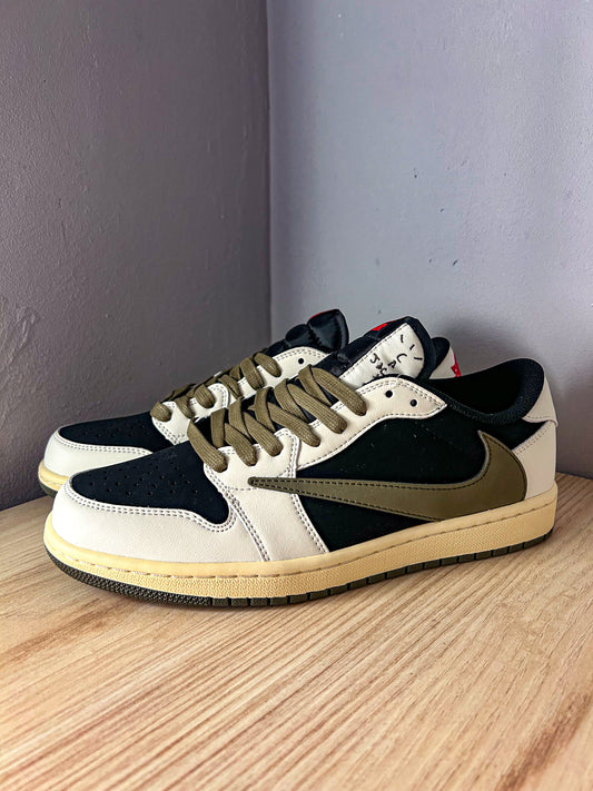 JORDAN 1 LOW TRAVIS SCOTT